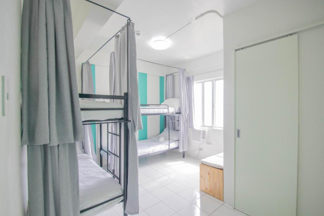Innspired Hostel Ph In Makati, Metro Manila Makati City Bagian luar foto