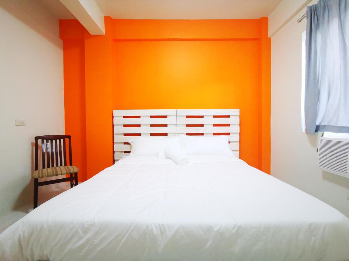 Innspired Hostel Ph In Makati, Metro Manila Makati City Bagian luar foto