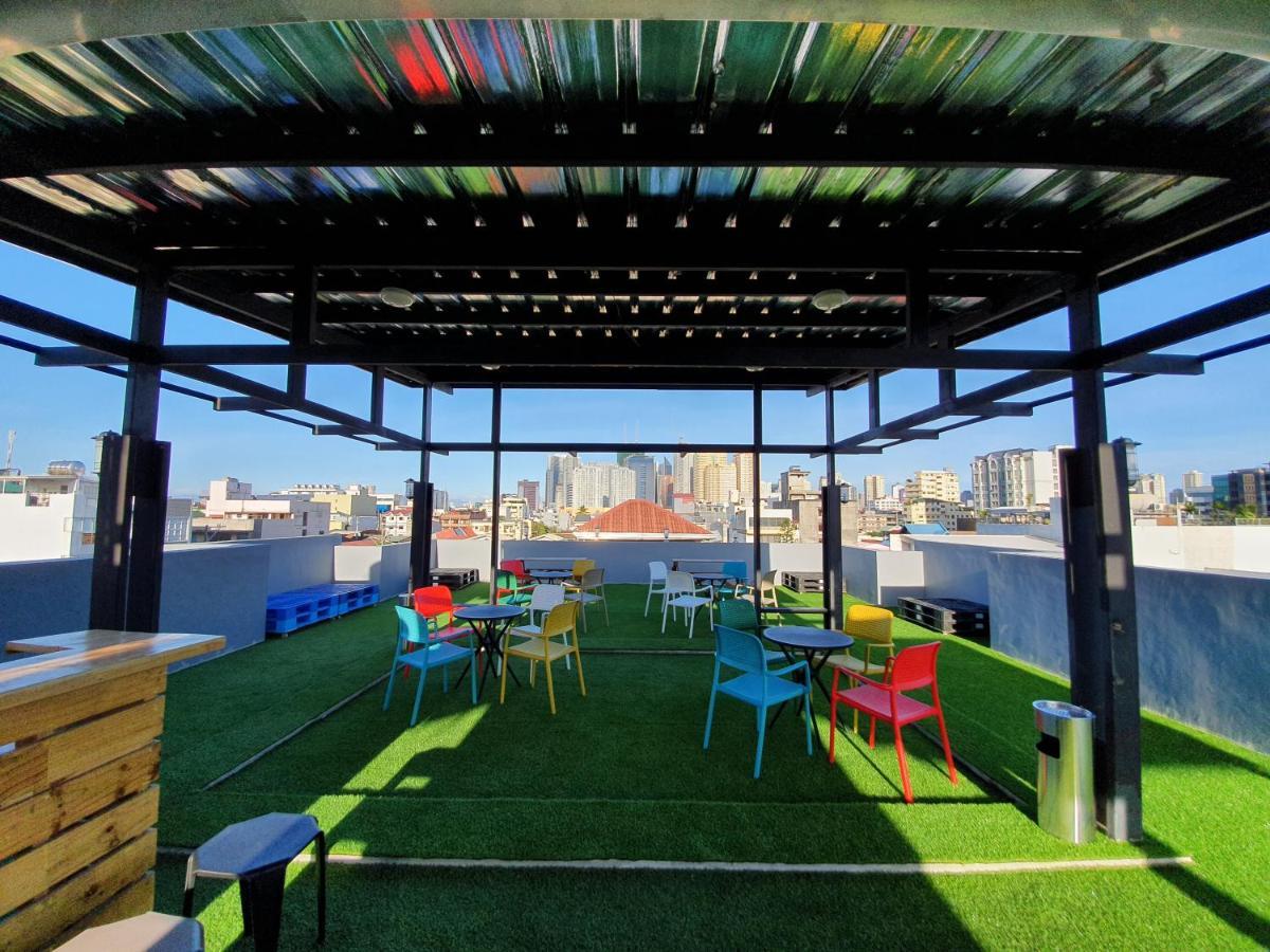 Innspired Hostel Ph In Makati, Metro Manila Makati City Bagian luar foto